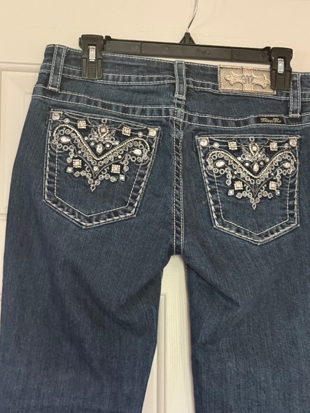 Like New Miss Me Hailey Ankle Cuffed Skinny Dark Blue Jean. Size 28